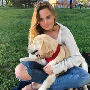 Meet your Posher, Hannah